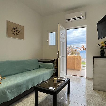 Pebble Apartments 马拉希亚斯 外观 照片