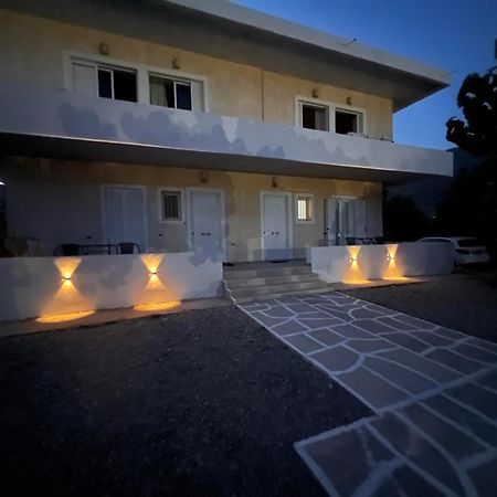Pebble Apartments 马拉希亚斯 外观 照片
