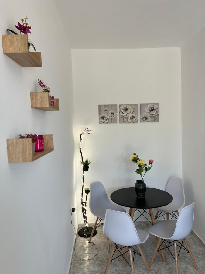 Pebble Apartments 马拉希亚斯 外观 照片