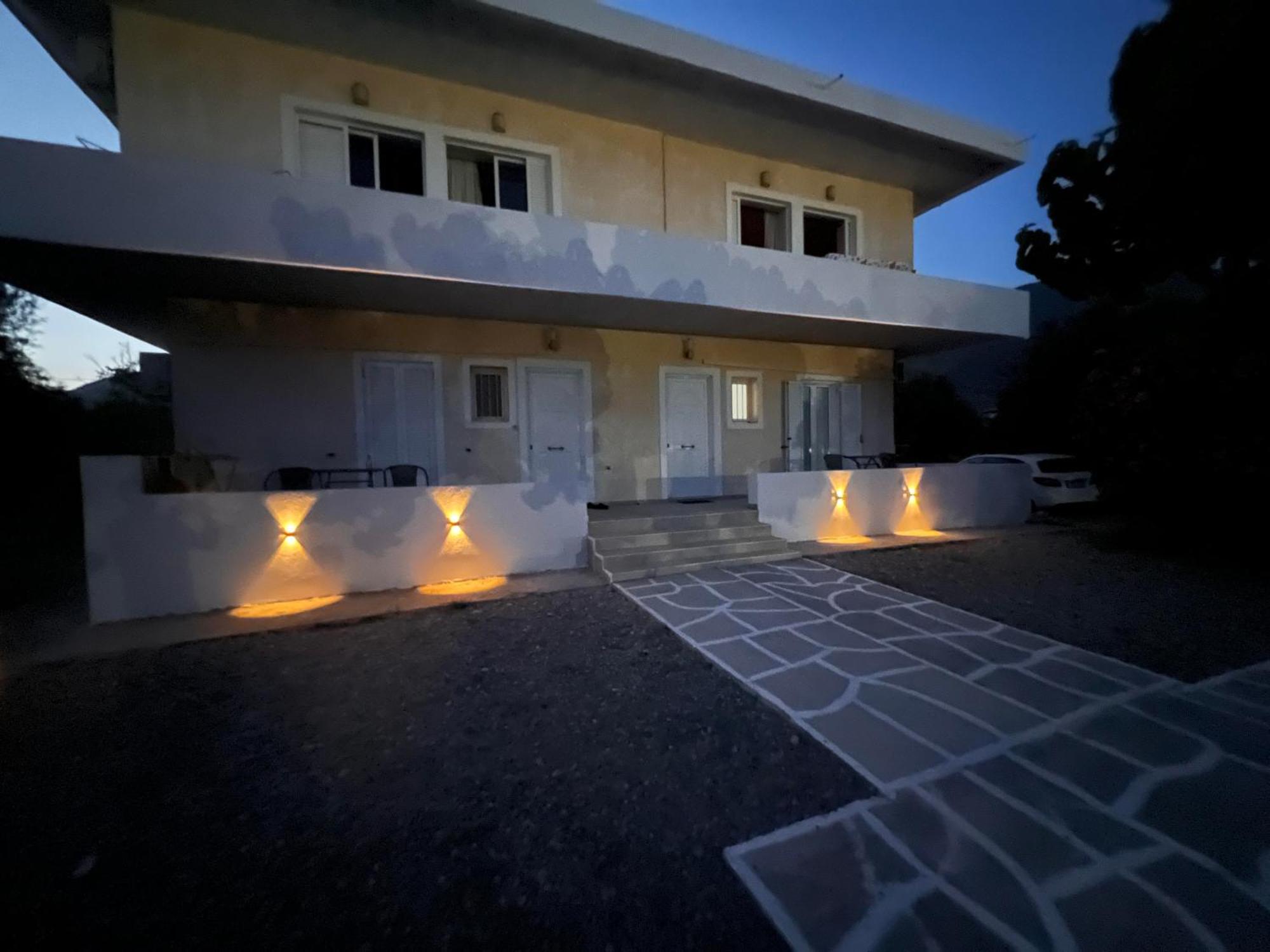 Pebble Apartments 马拉希亚斯 外观 照片